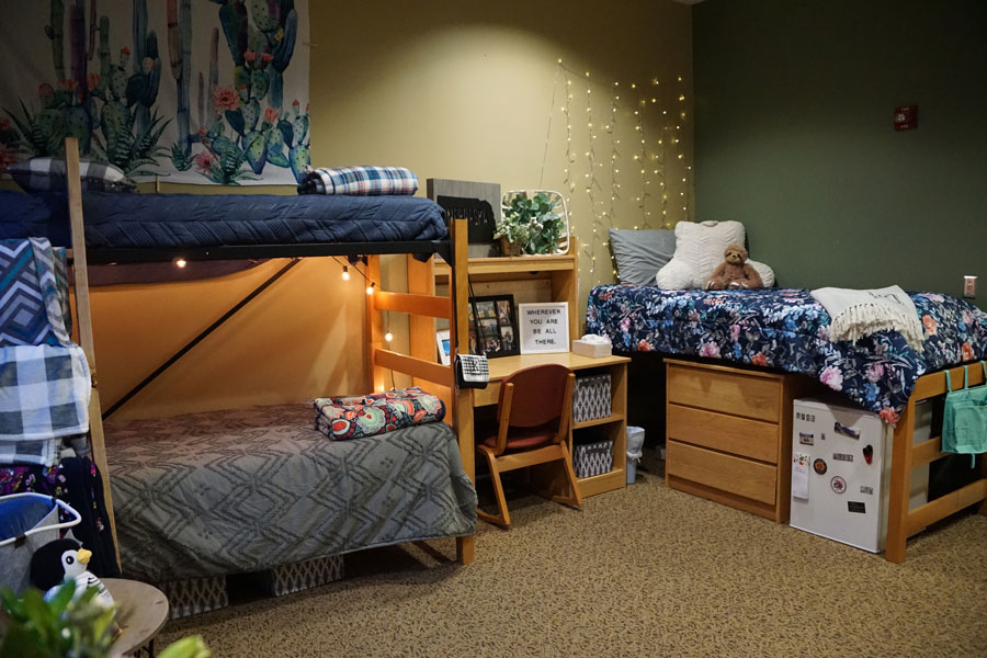 Franklin Hall dorm room bed