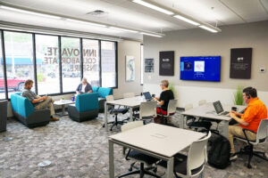 work spaces in the coworking space in Grand Island Entrepreneurship Center